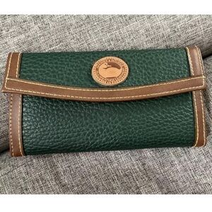 NWOT Dooney & Bourke Green Wallet